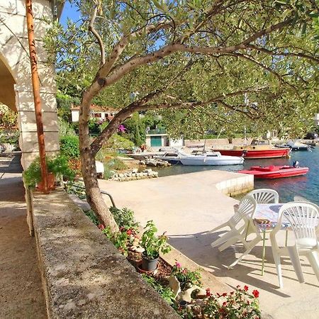 Apartmans And Rooms Dunjini Dvori Đảo Korčula Ngoại thất bức ảnh