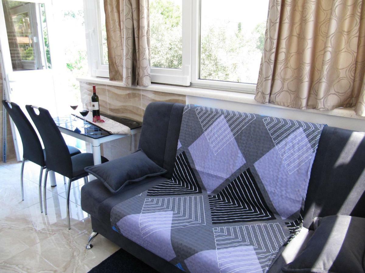 Apartmans And Rooms Dunjini Dvori Đảo Korčula Ngoại thất bức ảnh