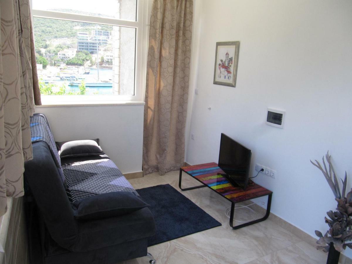 Apartmans And Rooms Dunjini Dvori Đảo Korčula Ngoại thất bức ảnh