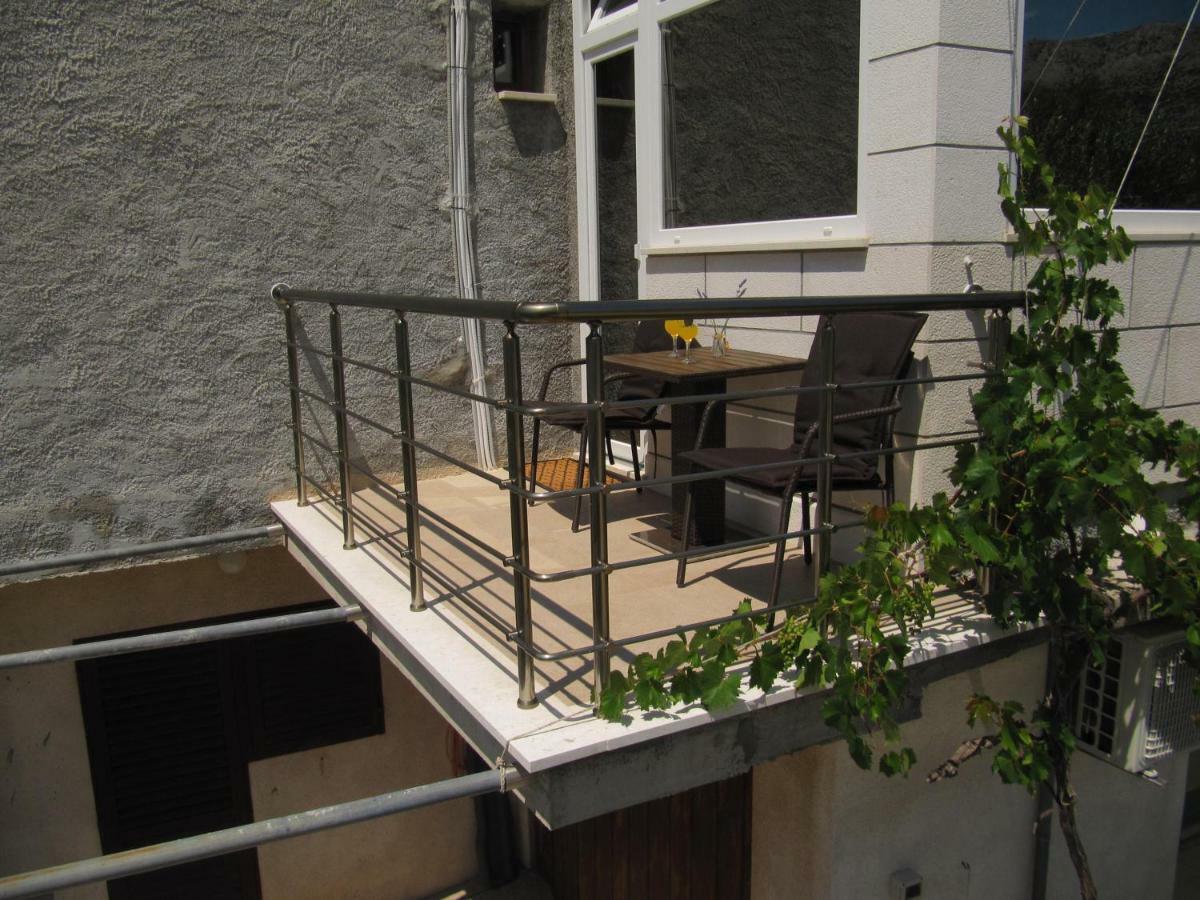 Apartmans And Rooms Dunjini Dvori Đảo Korčula Ngoại thất bức ảnh