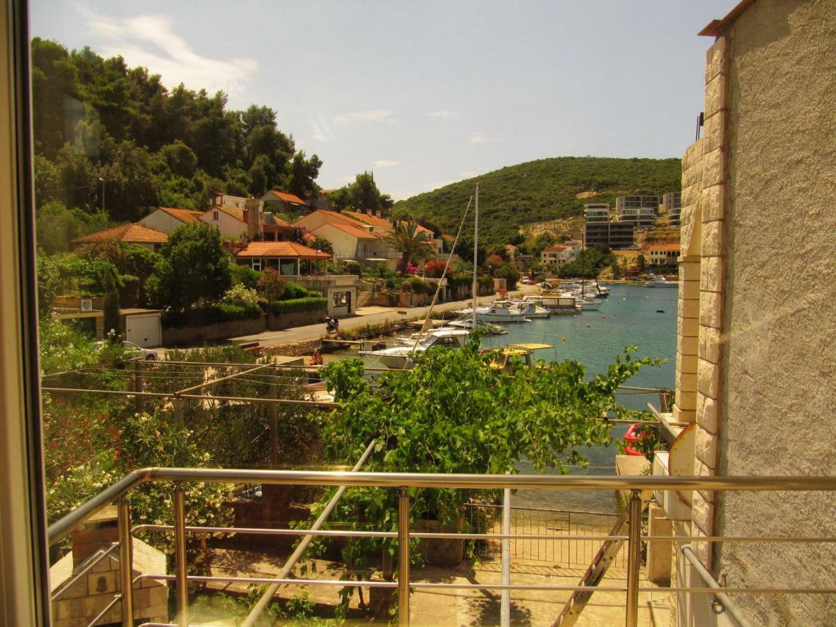 Apartmans And Rooms Dunjini Dvori Đảo Korčula Ngoại thất bức ảnh