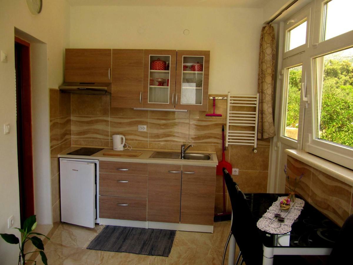 Apartmans And Rooms Dunjini Dvori Đảo Korčula Ngoại thất bức ảnh